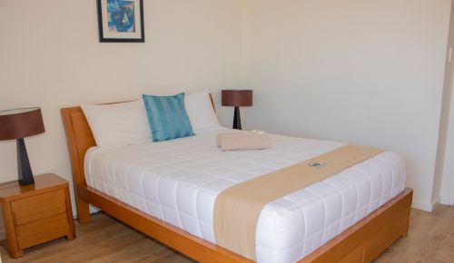 1 Bedroom Ocean View Apartment